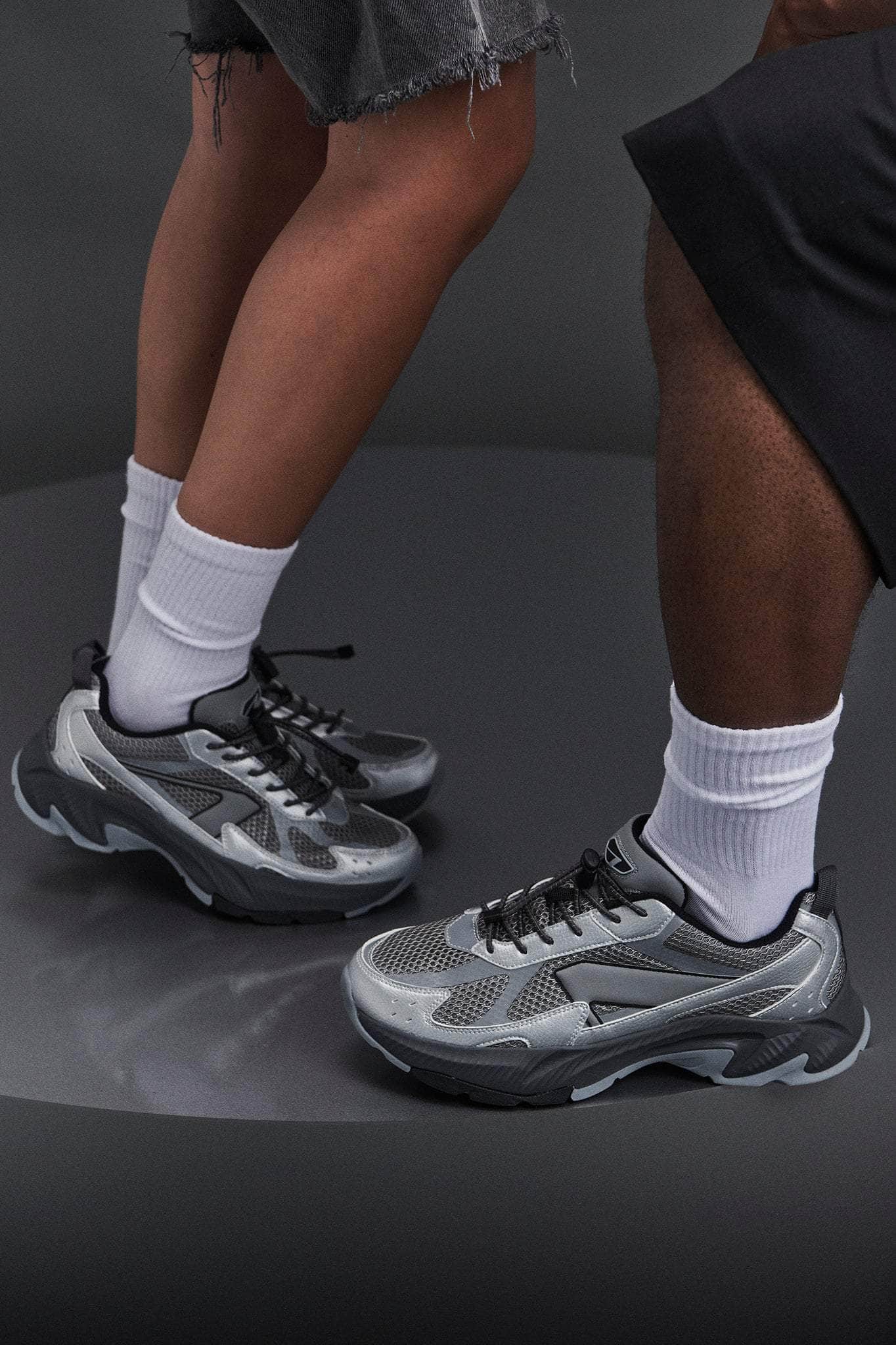 ARKK Essential Line Forma Runner | Grey Silver | Women Forma Runner